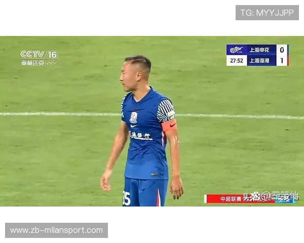 上海申花边后卫套上助攻，低平球横扫门前险些进网
