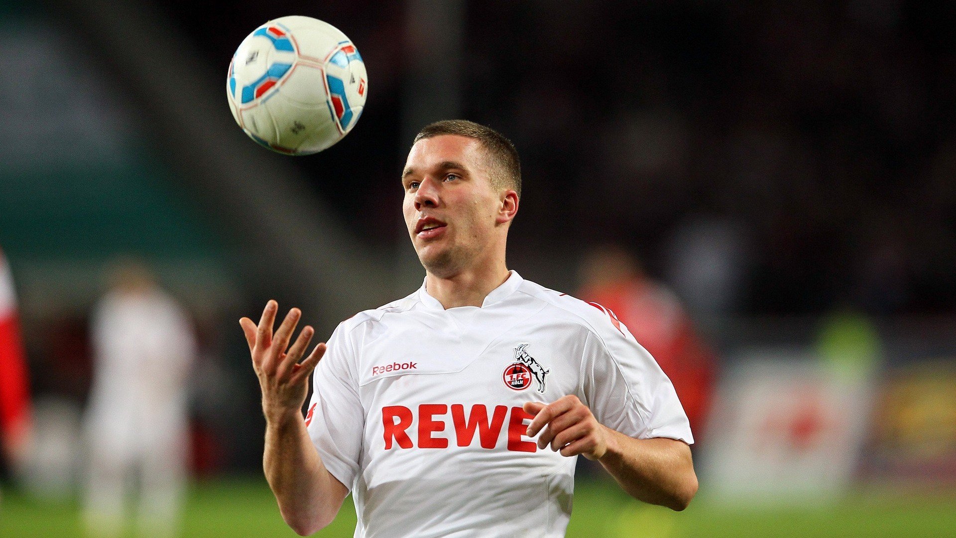 体育器材公司参与青训课程开发推出针对性训练装备方案，体育运动器材公司