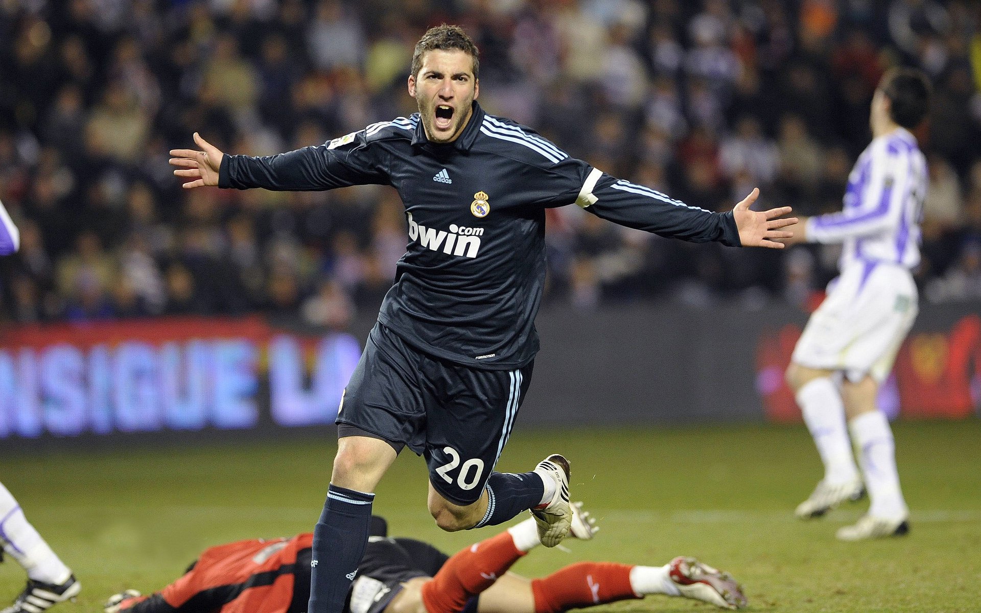 俱乐部通过数据对比分析发现控球与得分之间的转化待提高，俱乐部球队