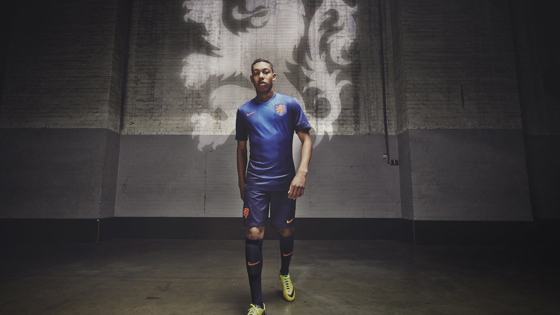 朗斯主场发挥出色展现整体统治力，朗斯vs兰斯比分预测